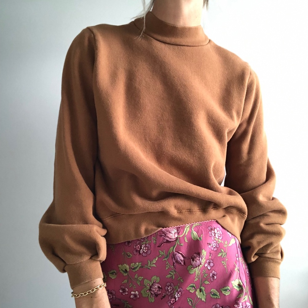 Sézane tan sweatshirt